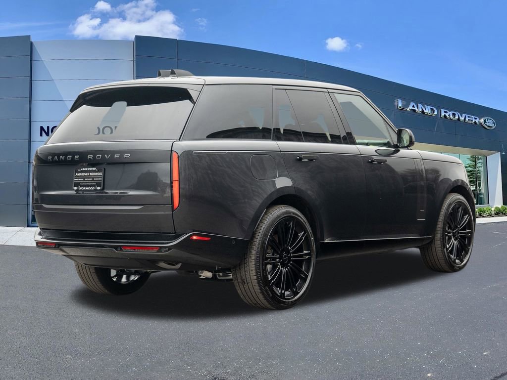 New 2026 Land Rover Range Rover SE image 4