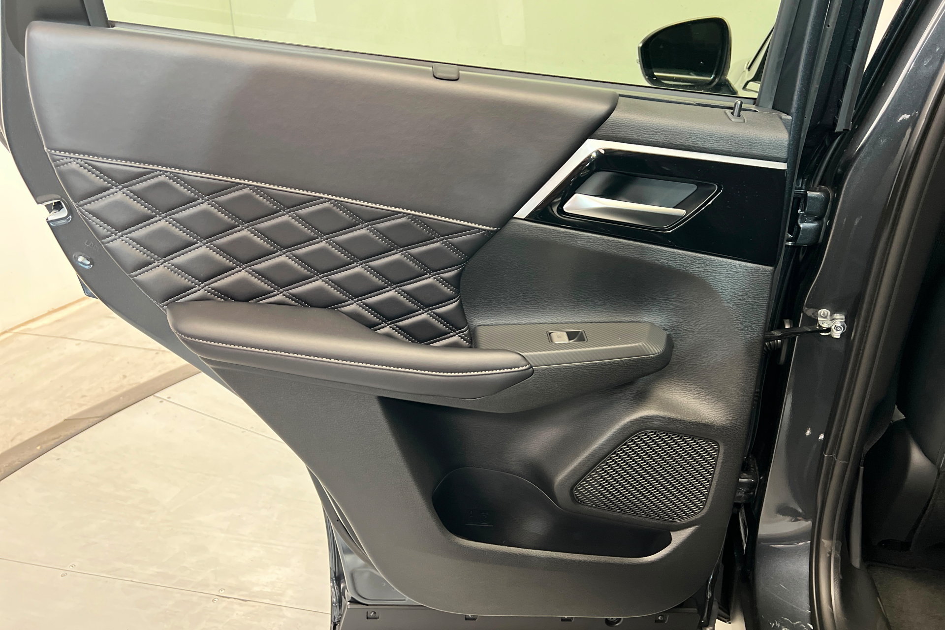 New 2026 Nissan Rogue Platinum AWD/4WD image 18