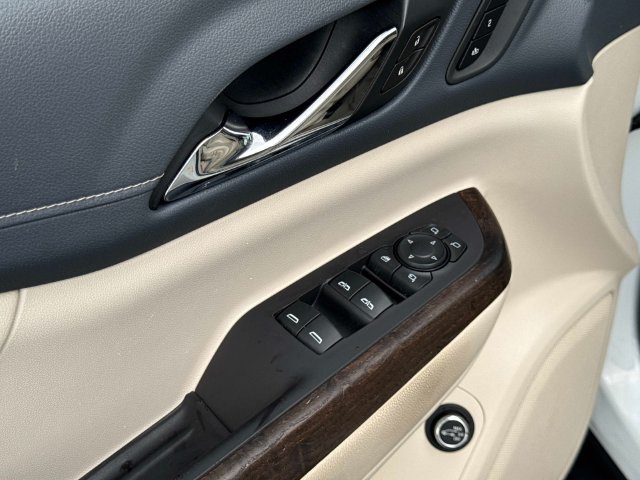 Used 2020 GMC Acadia Denali w/ Technology Package FWD image 18