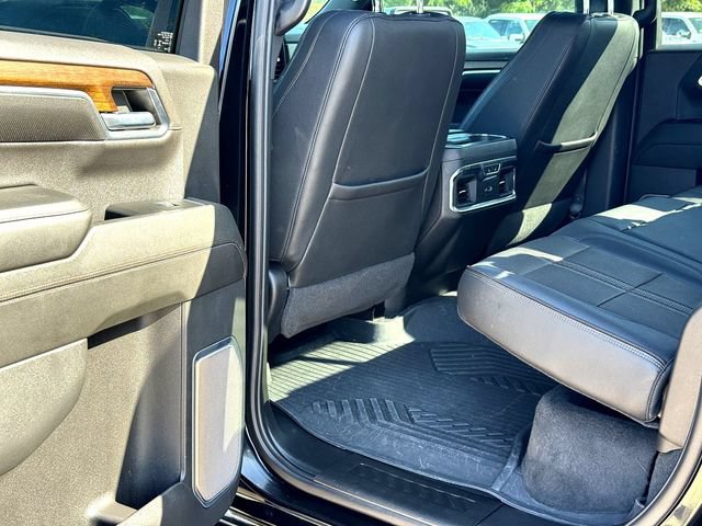 Used 2024 Chevrolet Silverado 1500 High Country w/ Technology Package AWD/4WD image 22