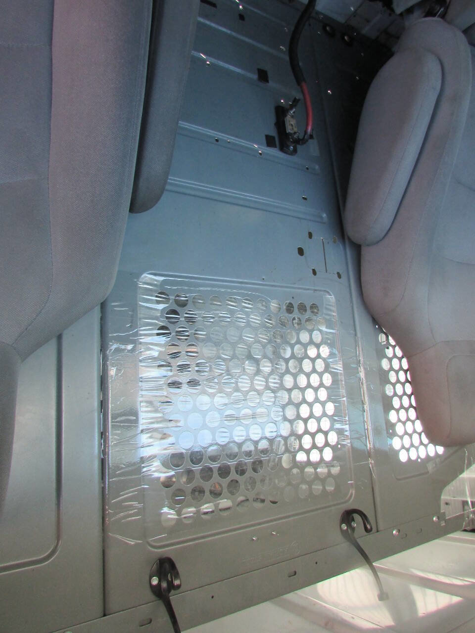 Used 2012 Ford E-250 and Econoline 250 w/ PWR Group image 4