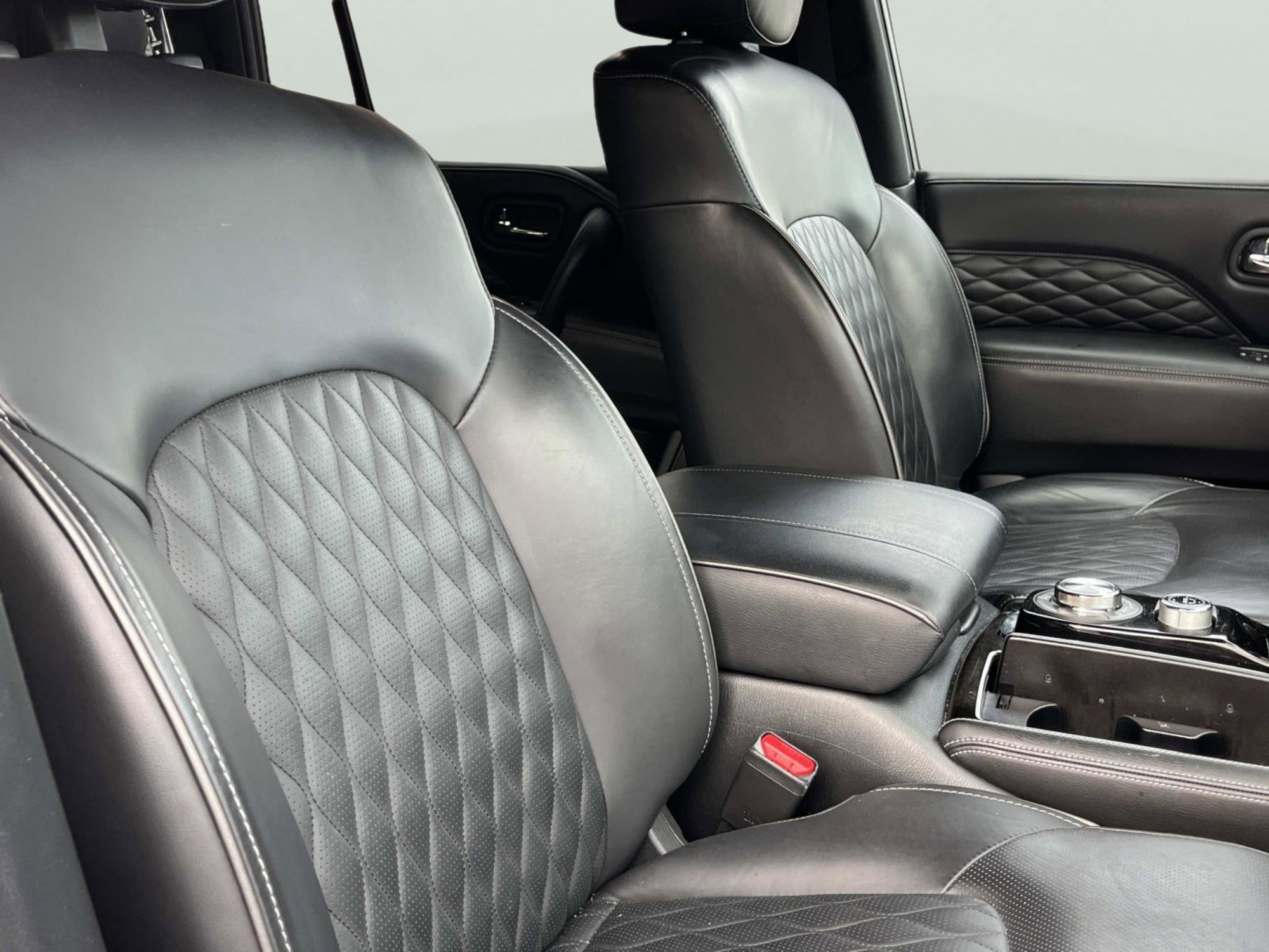 Used 2021 INFINITI QX80 Sensory w/ All-Season Package image 21