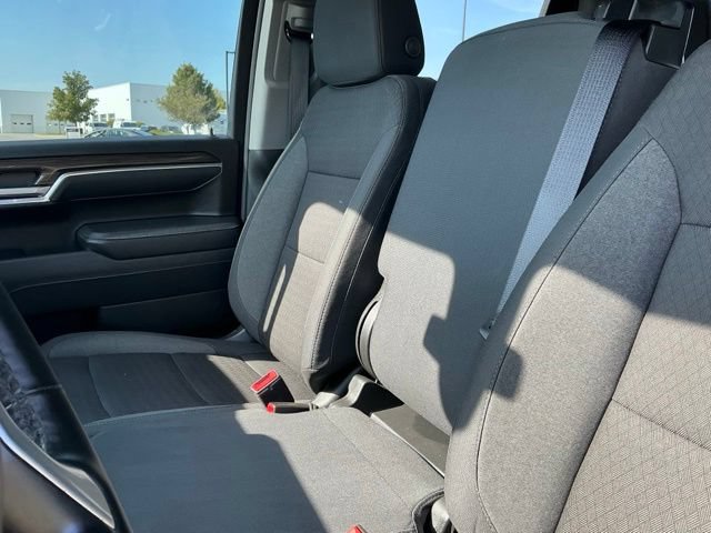 Used 2026 Chevrolet Silverado 1500 LT AWD/4WD image 33