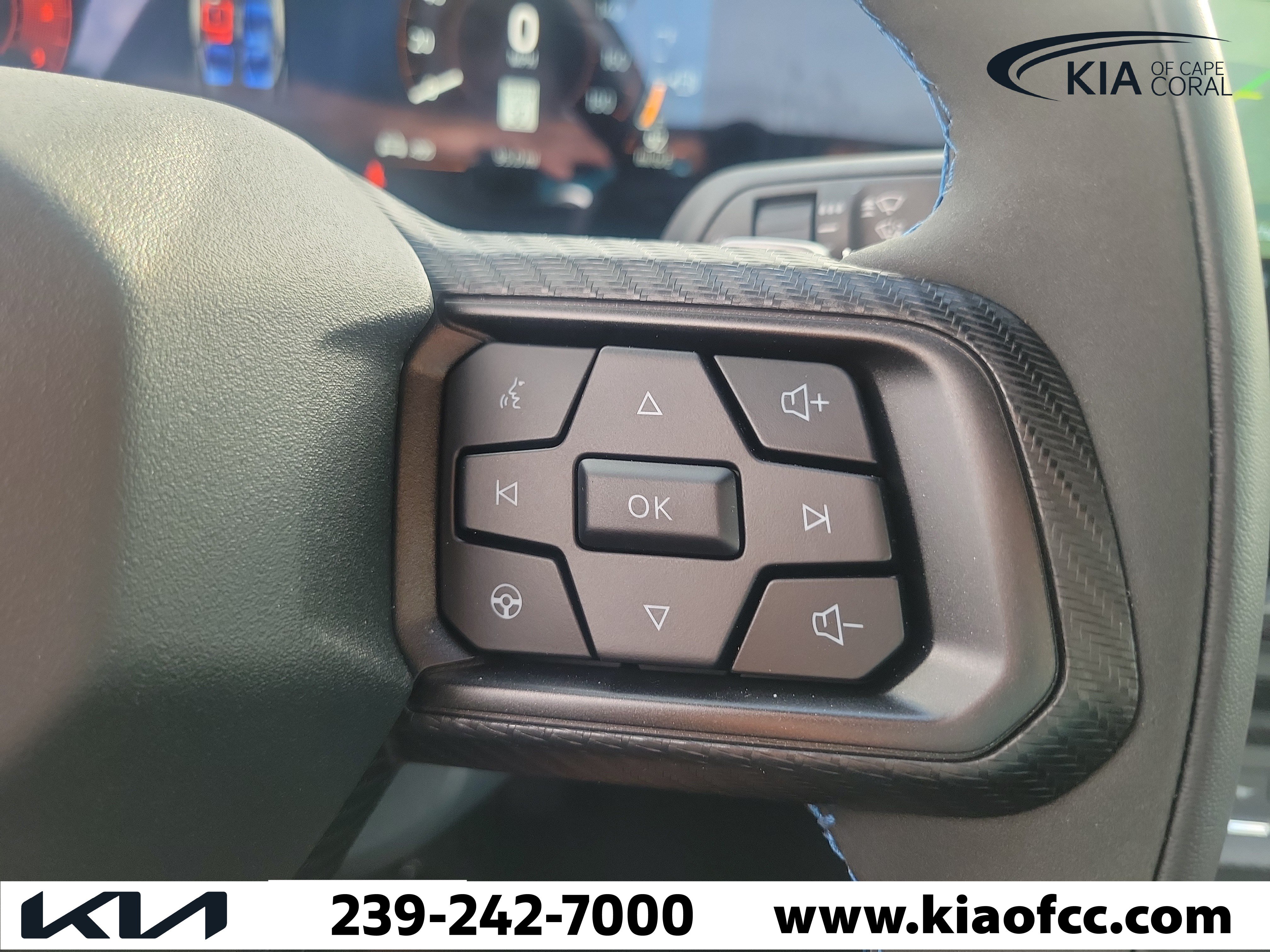 Used 2025 Ford Mustang Dark Horse RWD image 23