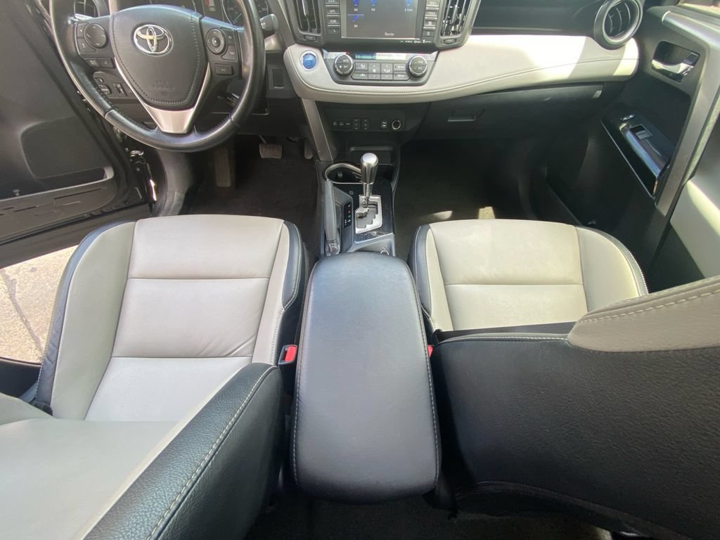 Used 2016 Toyota RAV4 Limited AWD/4WD image 11