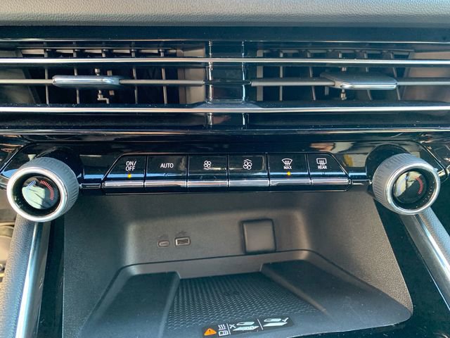 Used 2026 Chevrolet Traverse RS AWD/4WD image 37