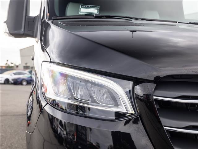 Used 2023 Mercedes-Benz Sprinter 3500 image 11