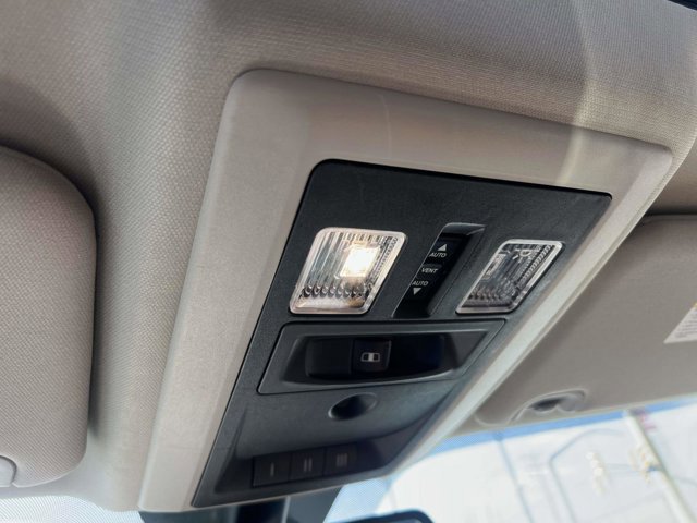 Used 2018 RAM 2500 Longhorn image 32
