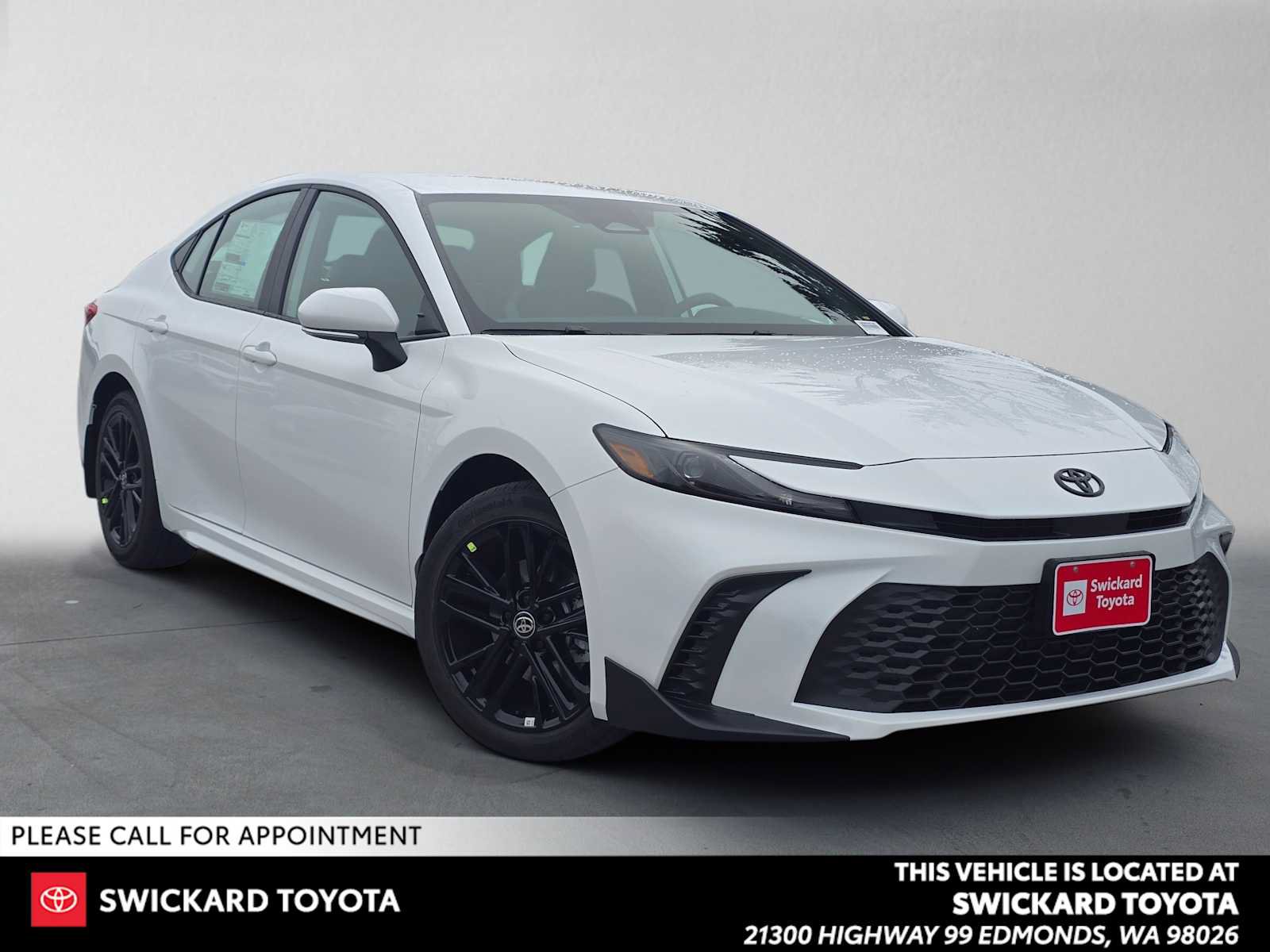 New 2026 Toyota Camry SE AWD/4WD image 1