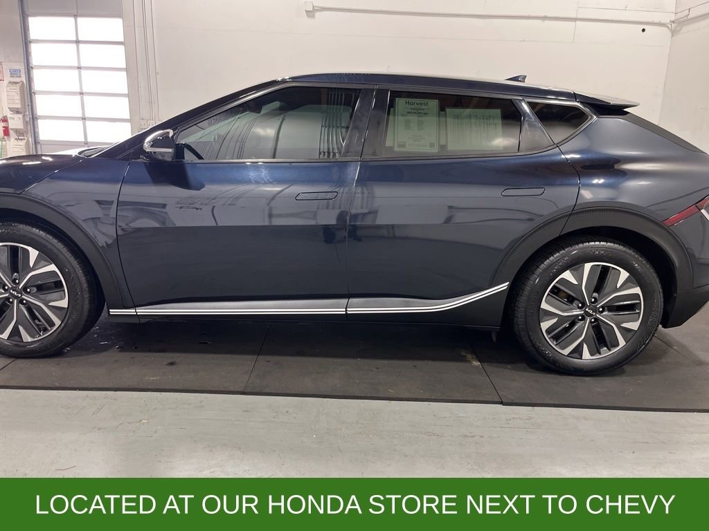 Used 2022 Kia EV6 Light image 4