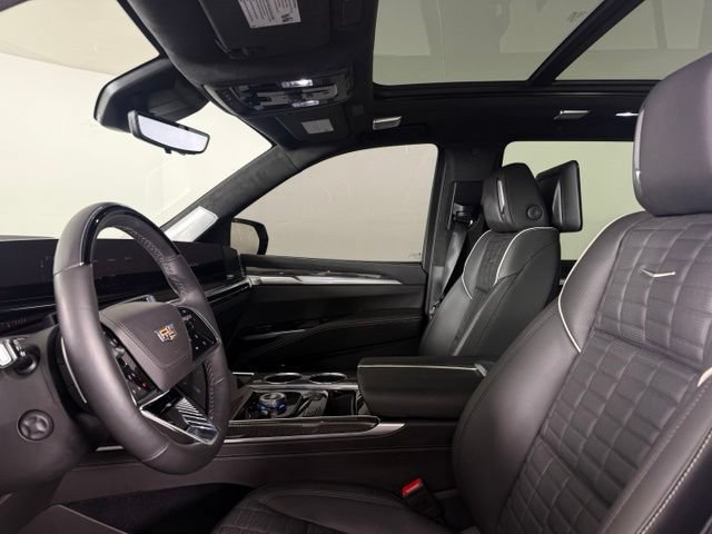 Used 2025 Cadillac Escalade V AWD/4WD image 20