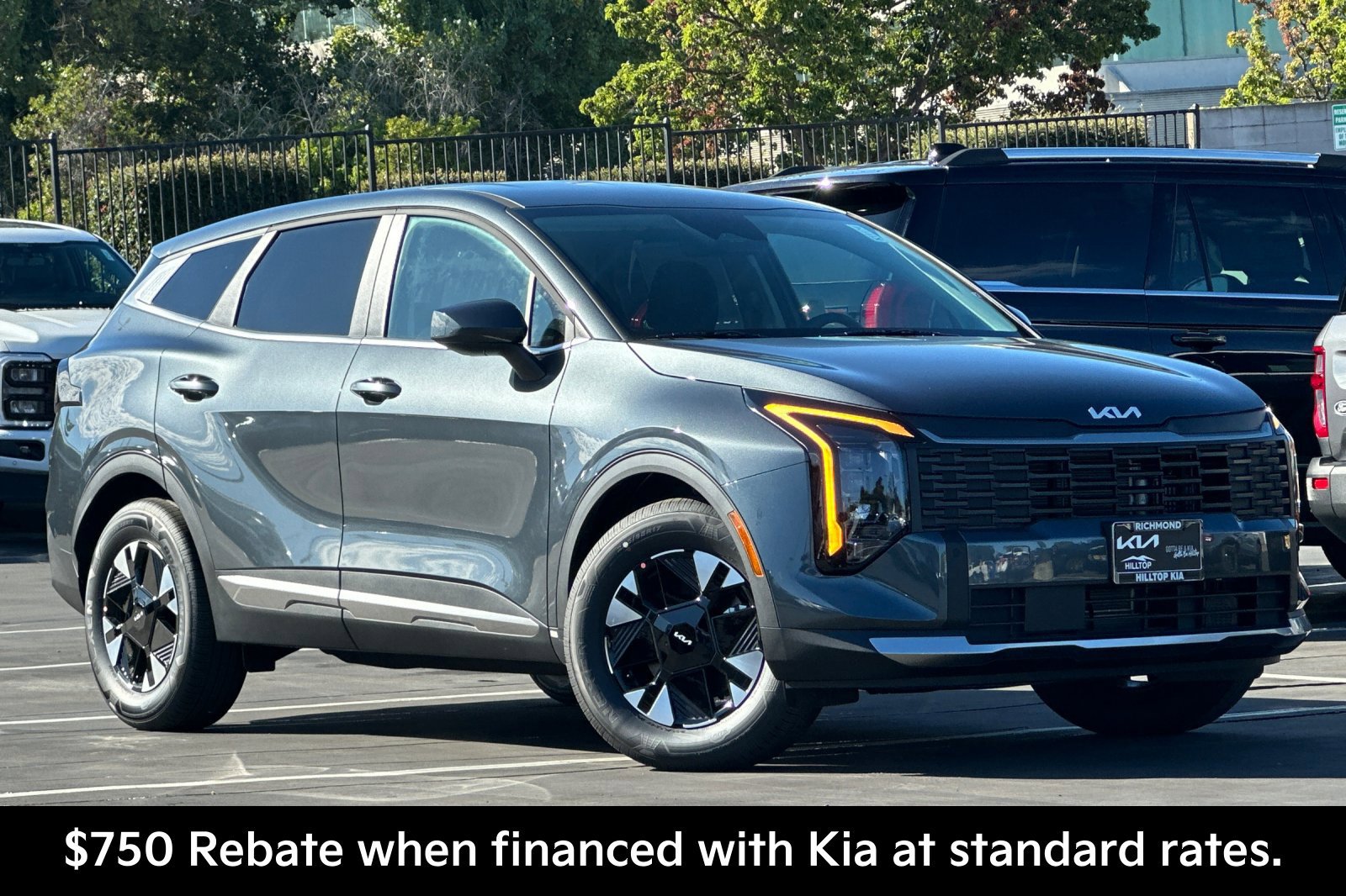 New 2027 Kia Sportage LX FWD image 2