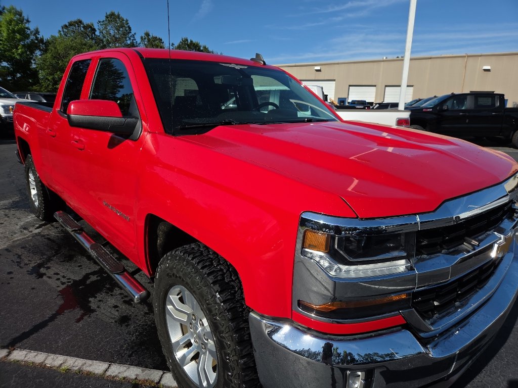 Used 2019 Chevrolet Silverado 1500 LT w/ All Star Edition AWD/4WD image 8