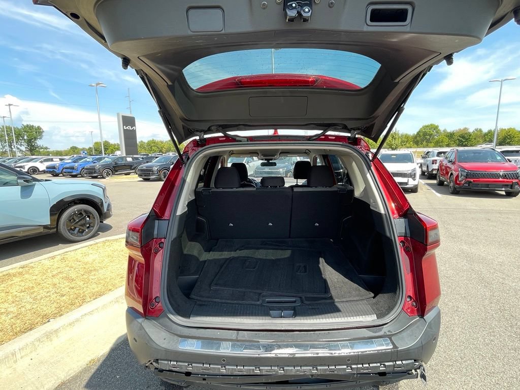 Used 2021 Nissan Rogue SV AWD/4WD image 9