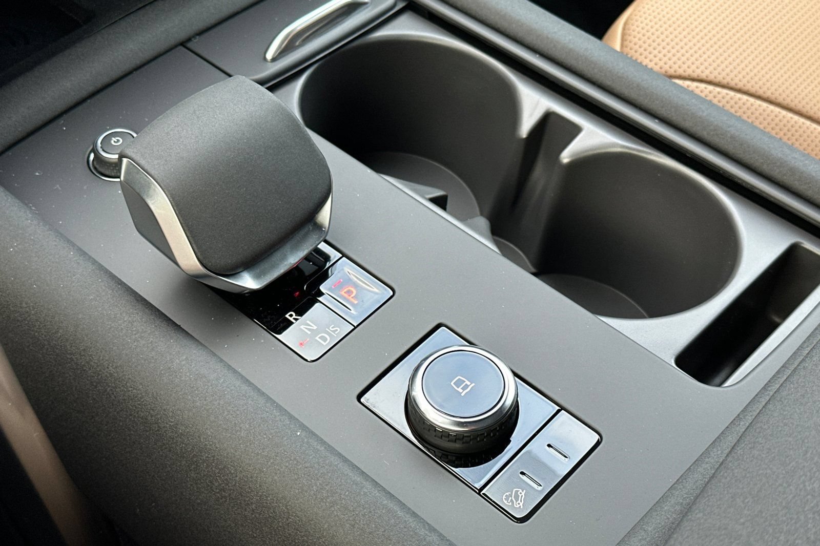 New 2025 Land Rover Discovery Dynamic SE AWD/4WD image 21
