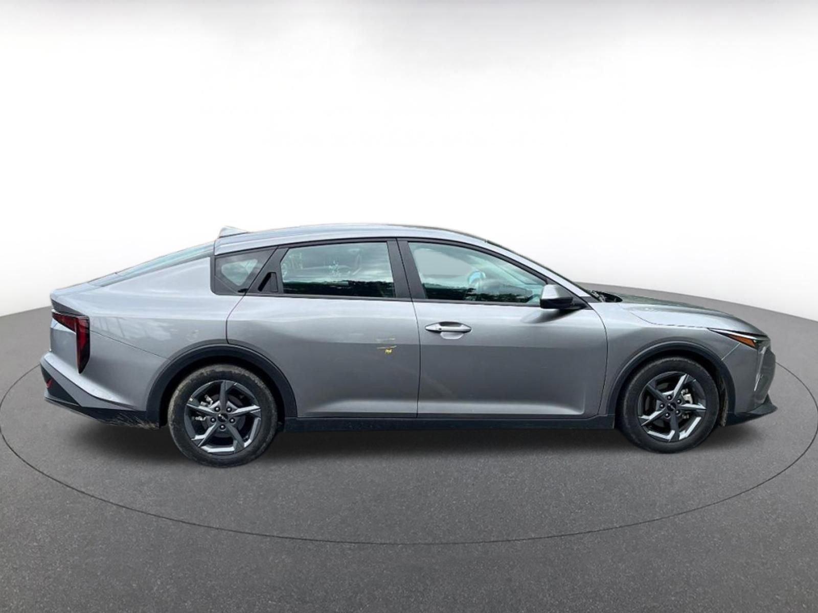 Used 2025 Kia K4 FWD image 17