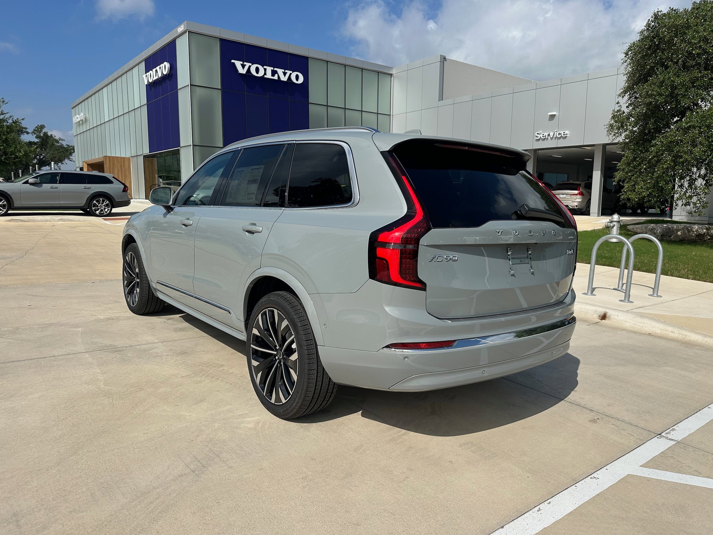 Used 2026 Volvo XC90 B6 Plus w/ Protection Package Premier AWD/4WD image 4
