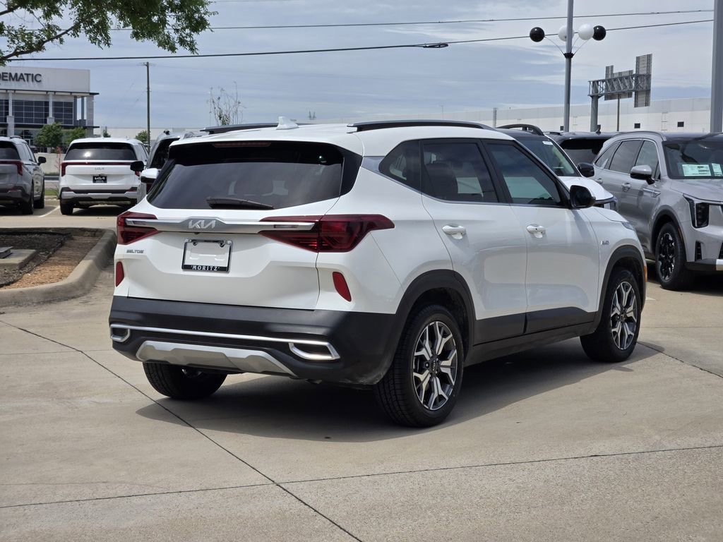 Certified 2023 Kia Seltos EX image 4