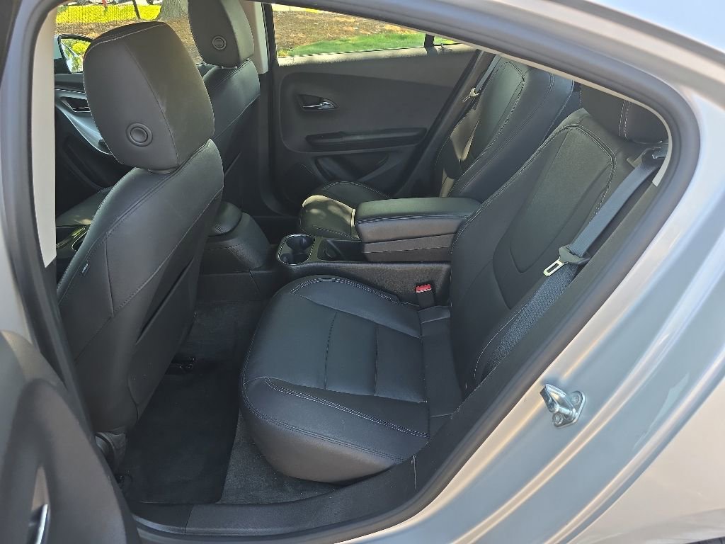 Used 2013 Chevrolet Volt Premium w/ Premium Trim Package FWD image 24