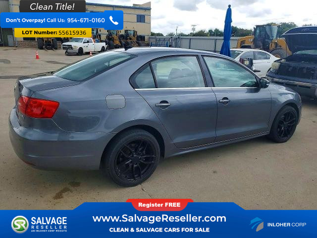 Used 2012 Volkswagen Jetta SEL FWD image 4