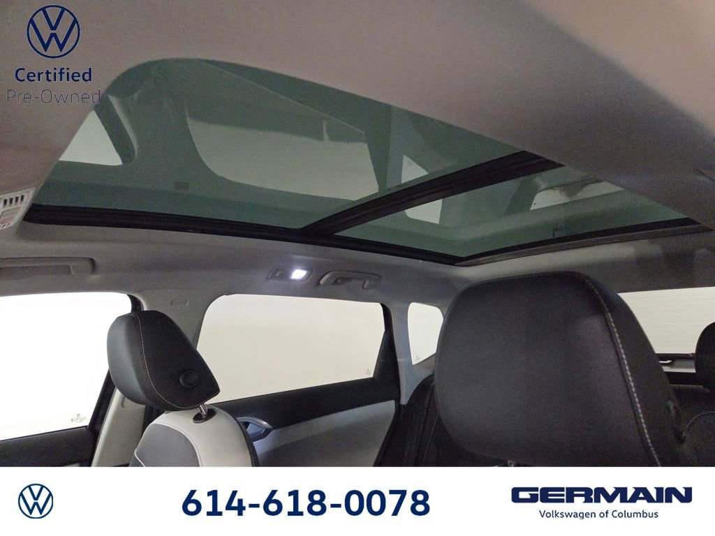 Used 2025 Volkswagen Taos SE image 32