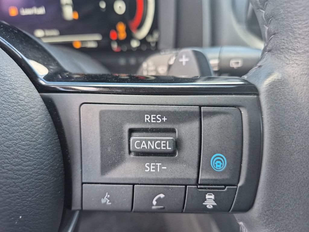 Used 2023 Nissan Rogue Platinum AWD/4WD image 13