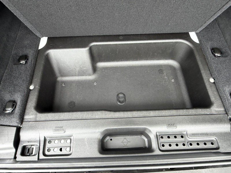 Used 2025 Jeep Wrangler Unlimited Sahara AWD/4WD image 14