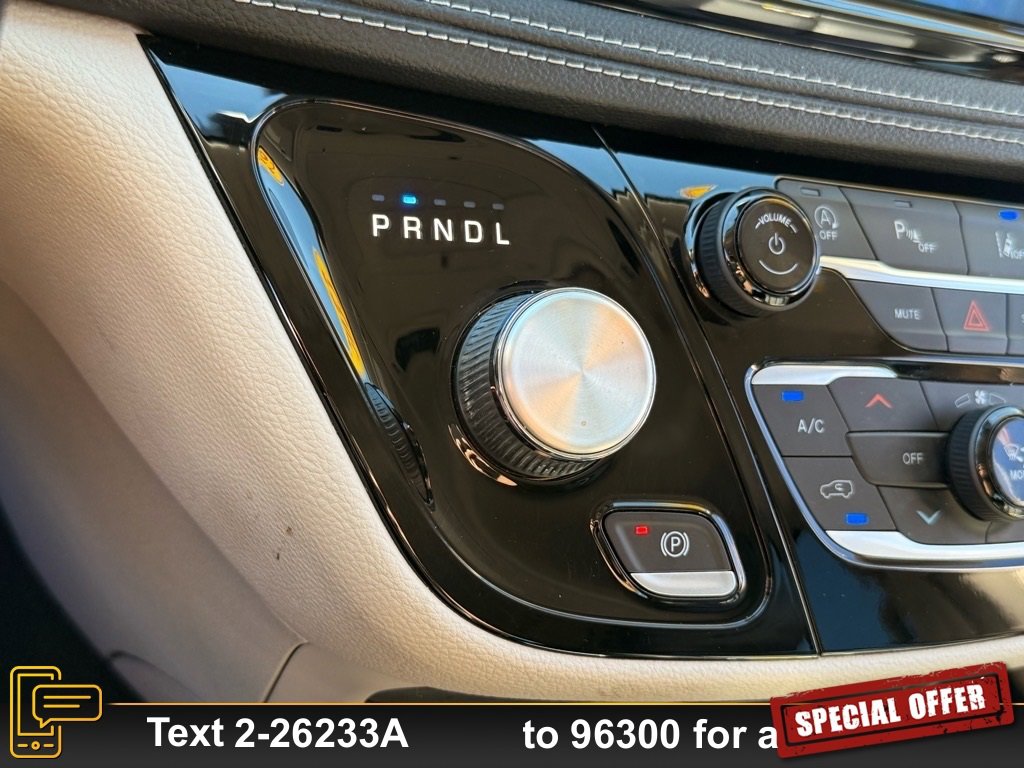 Used 2022 Chrysler Pacifica Touring-L image 22