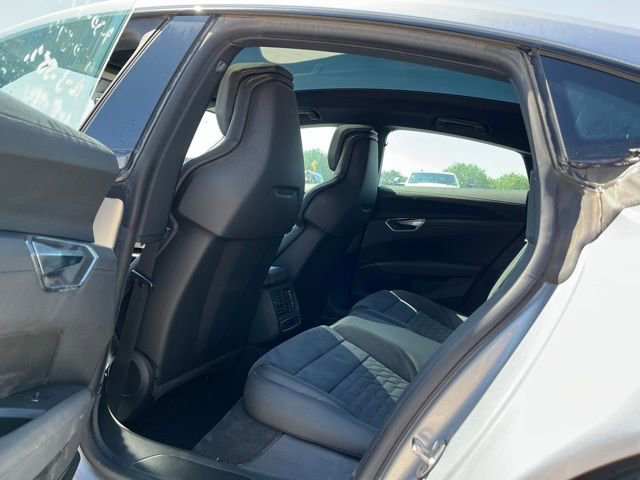 Used 2022 Audi e-tron GT Premium Plus w/ Performance Package AWD/4WD image 24