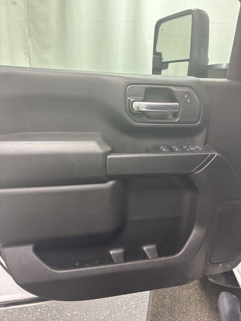 Used 2025 Chevrolet Silverado 2500 Custom w/ Custom Value Package image 13
