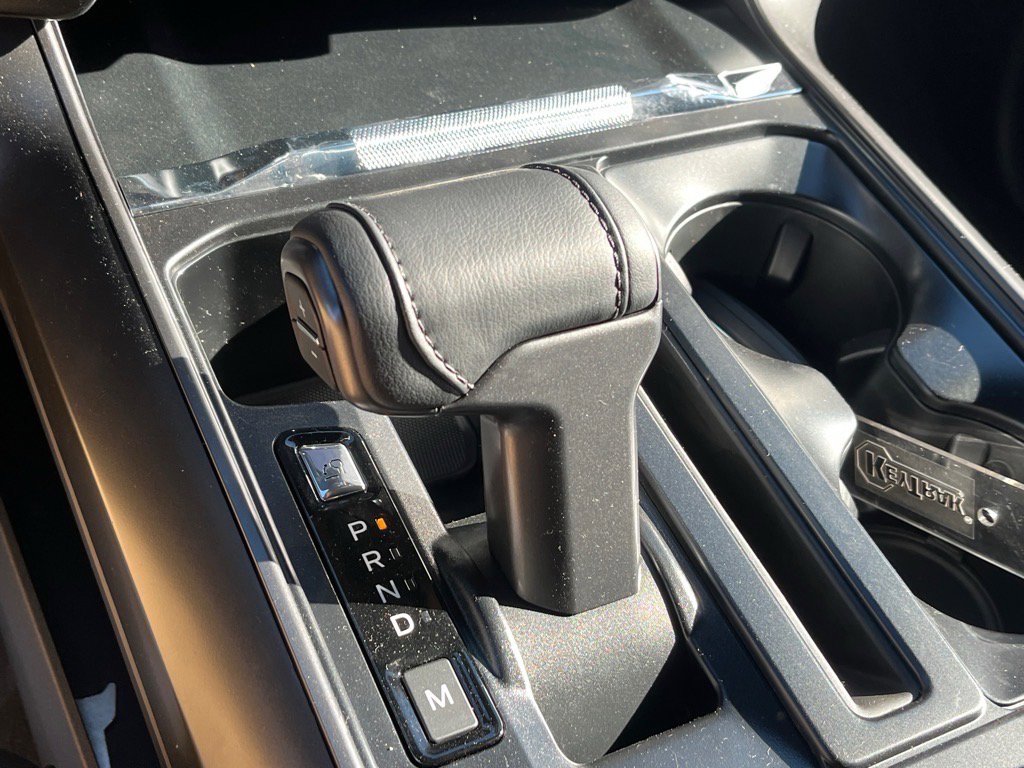 New 2025 Ford F150 Lariat w/ Equipment Group 501A Mid image 12