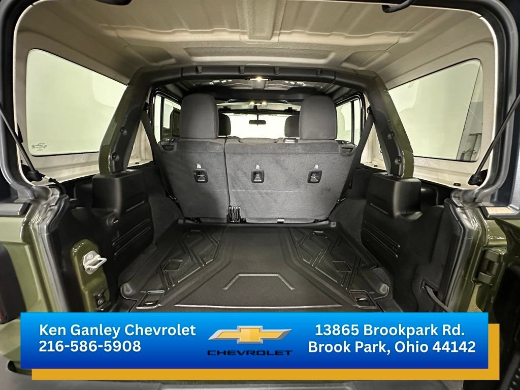 Used 2021 Jeep Wrangler Unlimited Sport AWD/4WD image 17