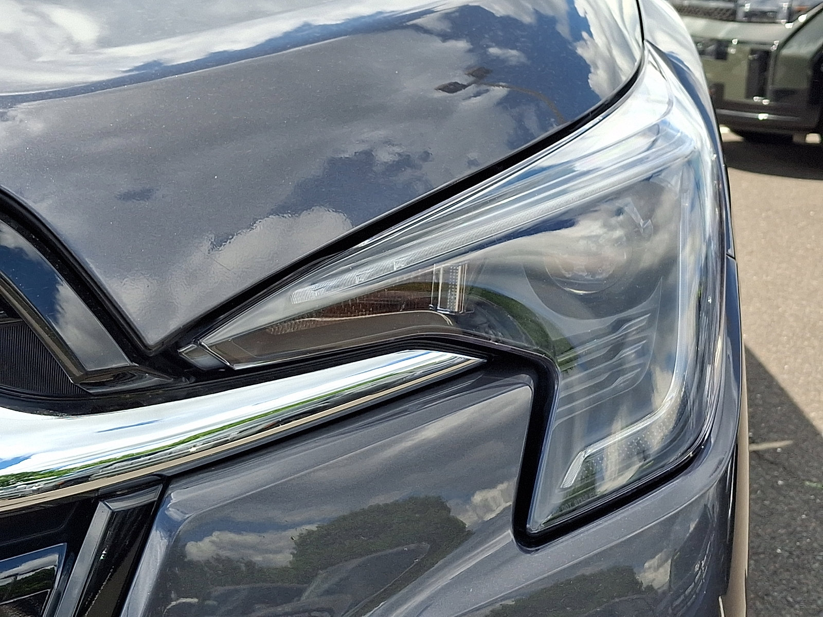 Used 2023 Subaru Ascent Touring AWD/4WD image 9