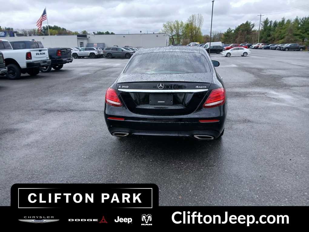 Used 2020 Mercedes-Benz E 350 4MATIC Sedan image 5