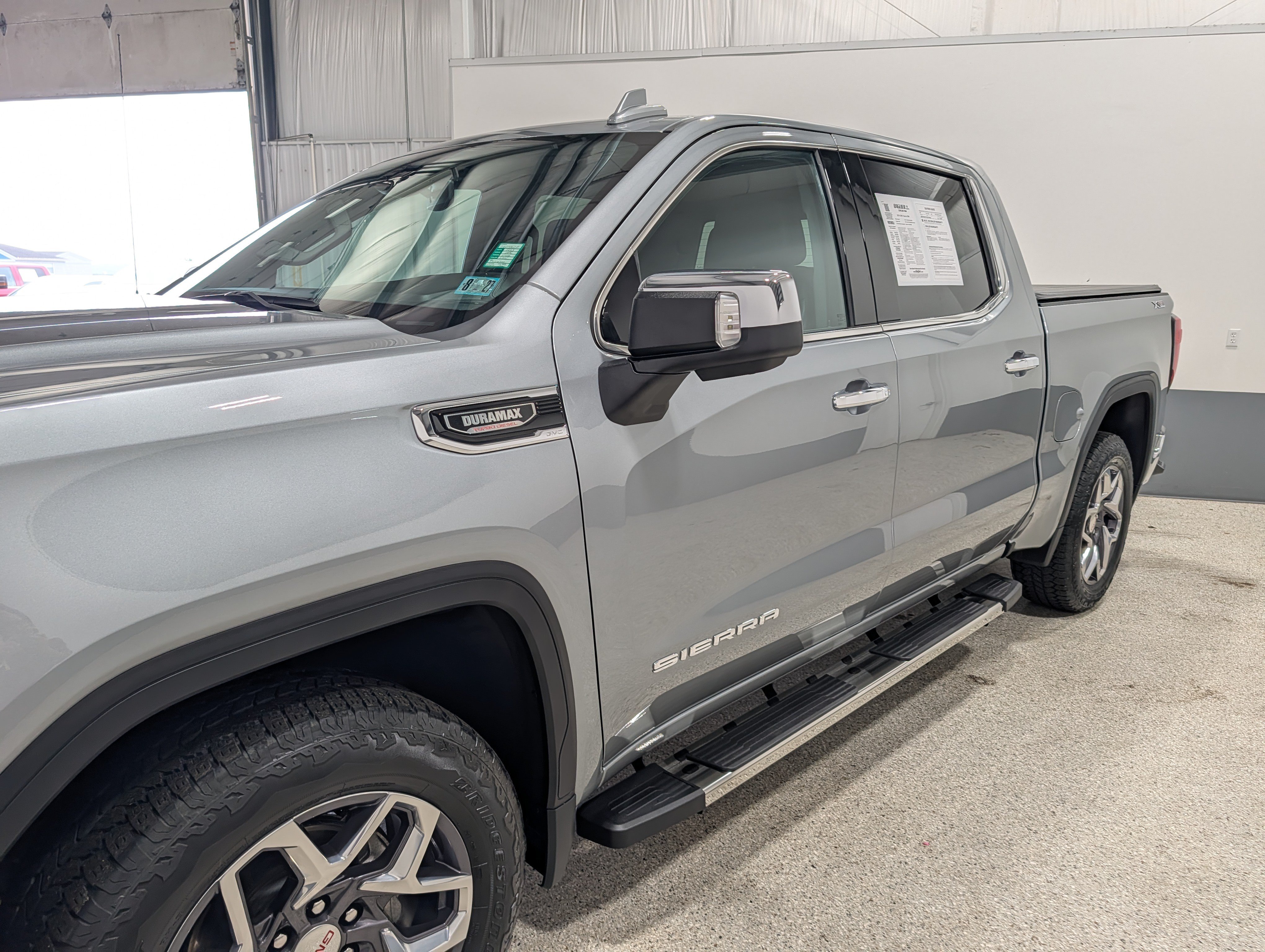 Used 2023 GMC Sierra 1500 SLT w/ SLT Premium Plus Package AWD/4WD image 7