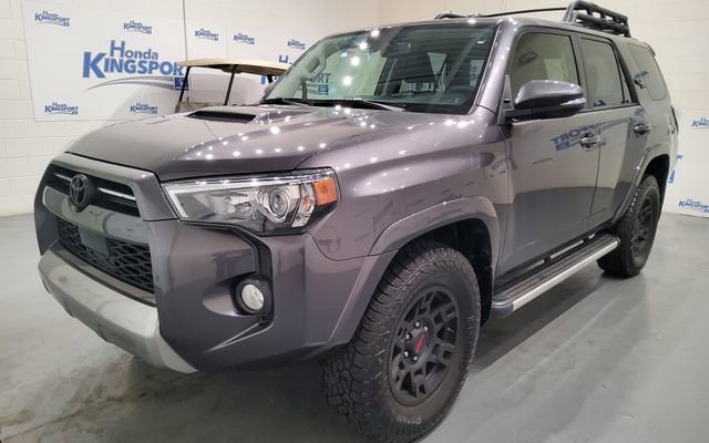 Used 2020 Toyota 4Runner TRD Off-Road Premium w/ Moonroof Package AWD/4WD image 5