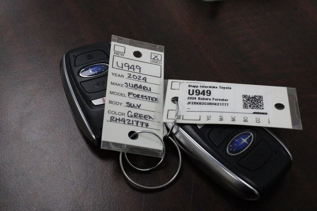 Used 2024 Subaru Forester Premium image 31