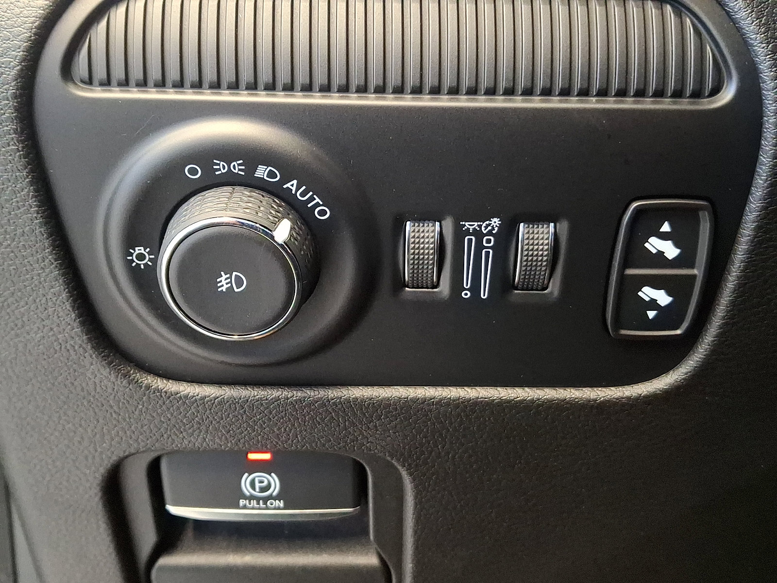 Used 2022 Jeep Wagoneer Series III image 23