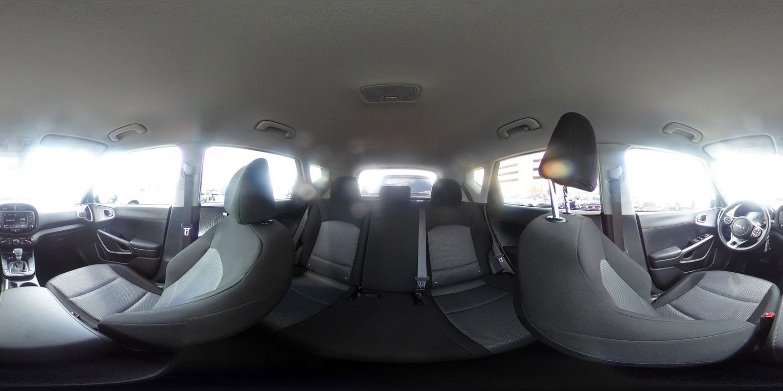 Used 2025 Kia Soul LX w/ LX Technology Package image 40