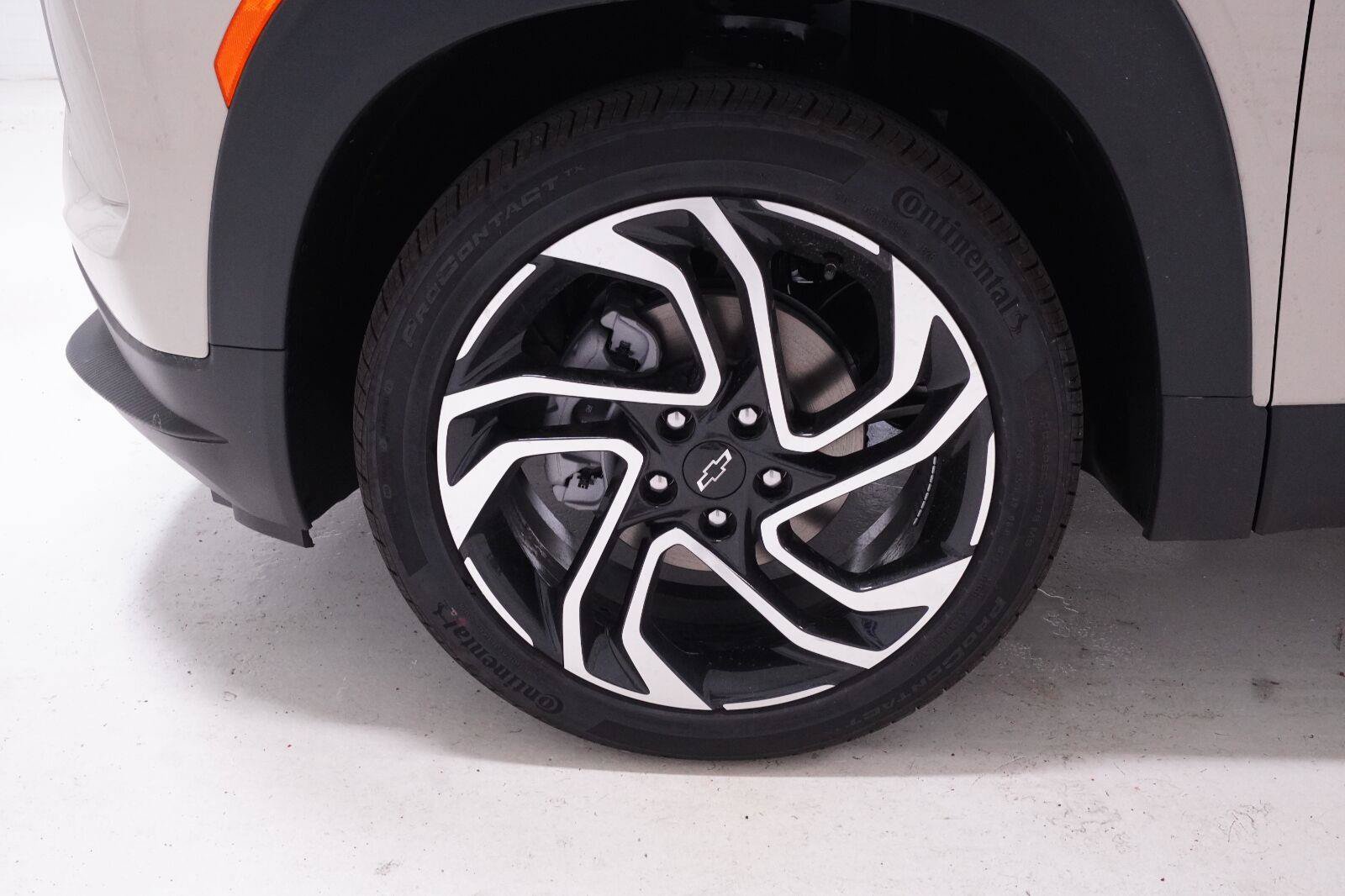 New 2026 Chevrolet TrailBlazer RS w/ Convenience Package FWD image 37