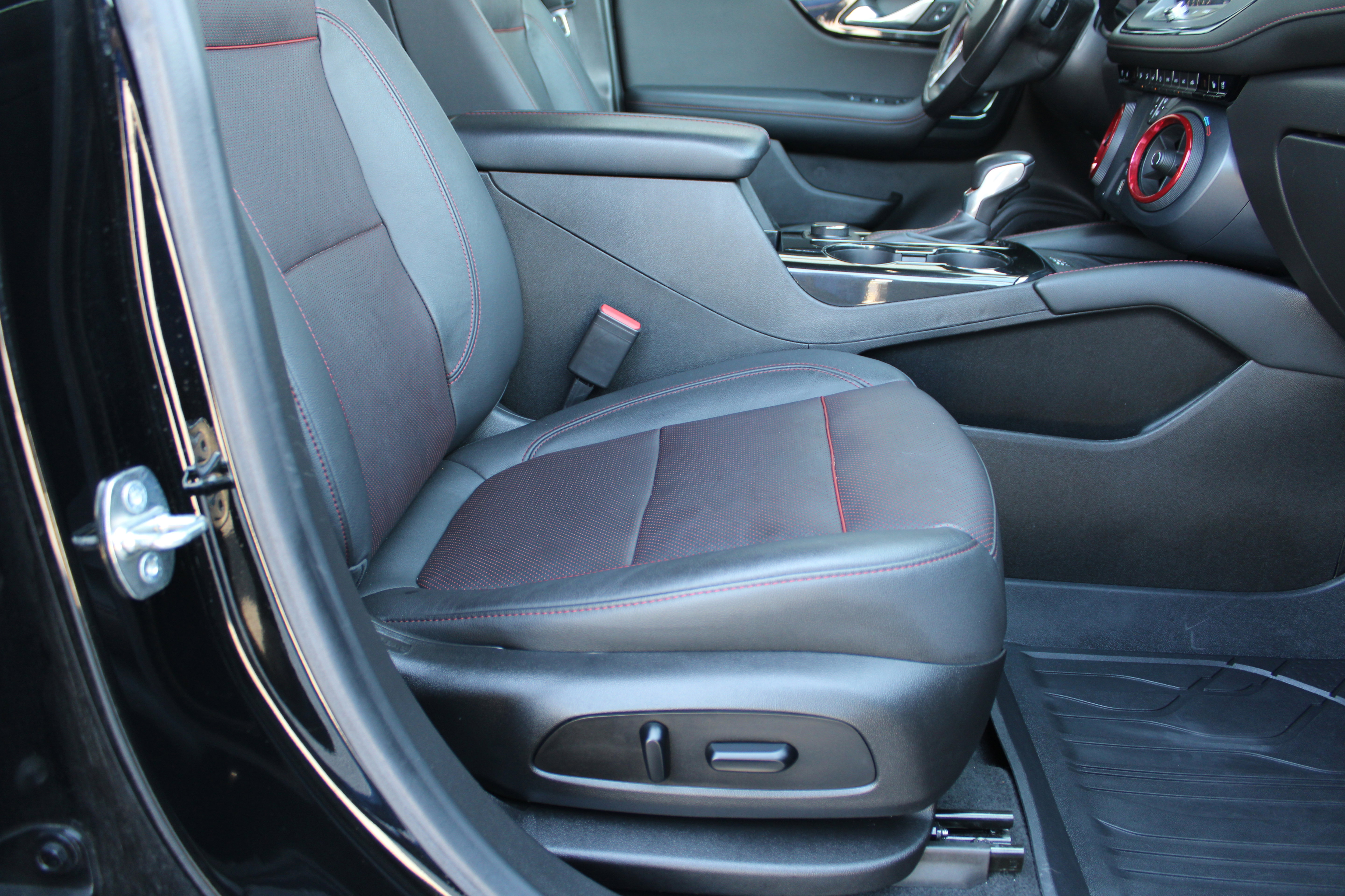 Used 2019 Chevrolet Blazer RS image 17