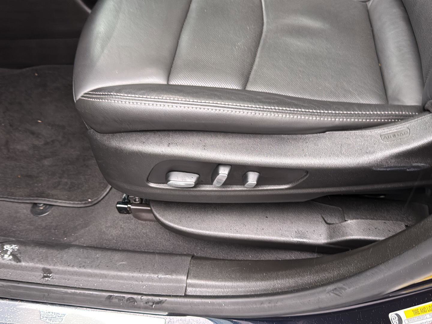 Used 2021 Cadillac XT6 Premium Luxury image 30