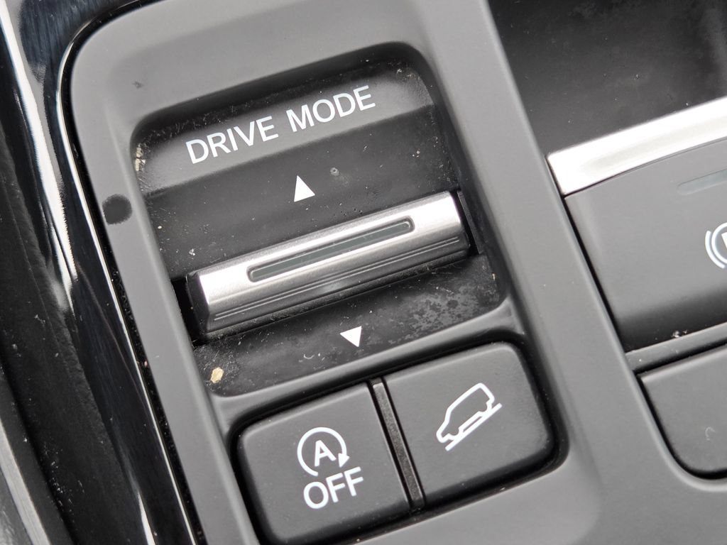 Used 2023 Honda Pilot Elite image 13