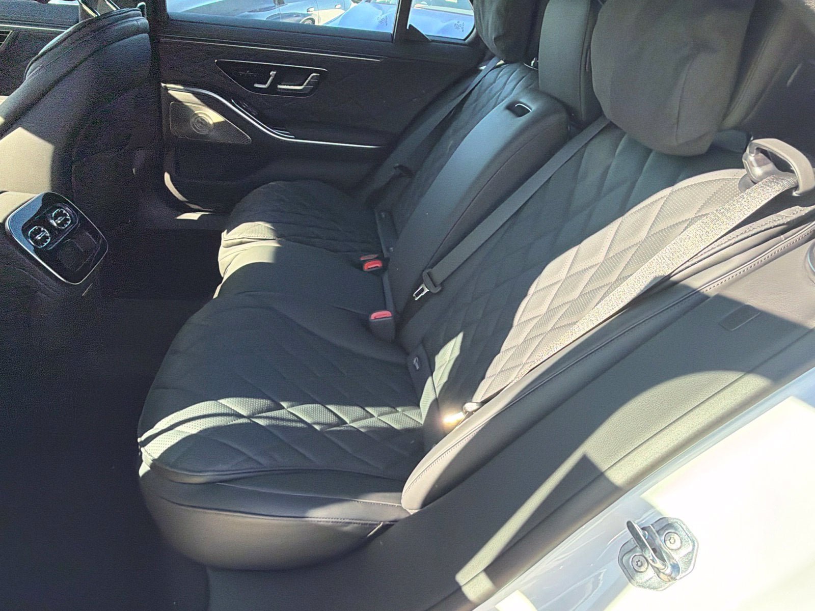 New 2027 Mercedes-Benz S 580 4MATIC Sedan image 30