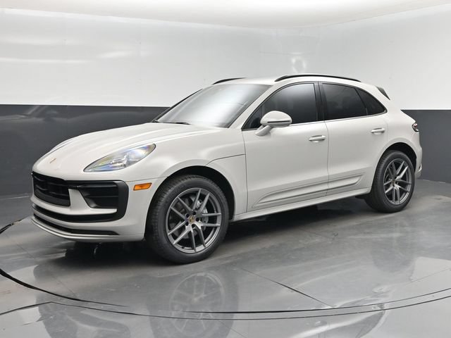Used 2024 Porsche Macan AWD/4WD image 9