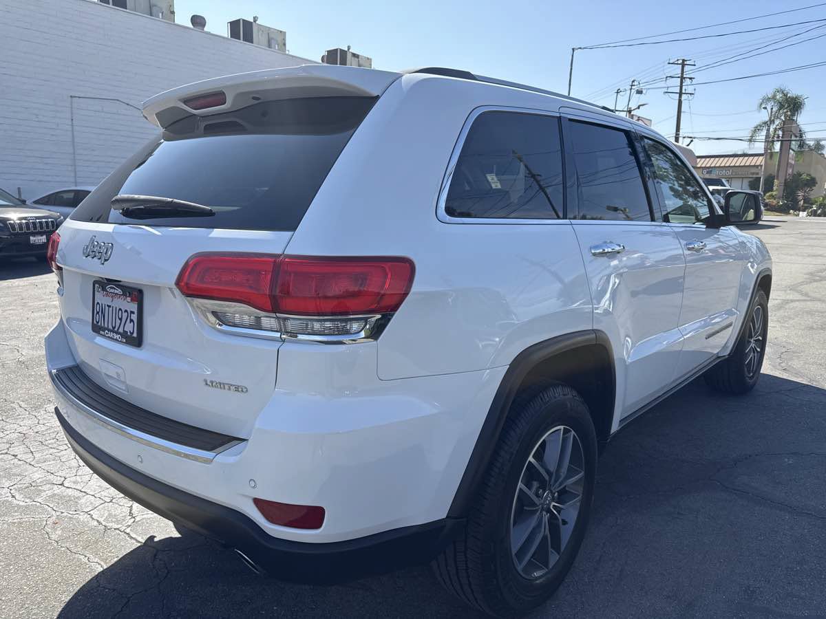 Used 2017 Jeep Grand Cherokee Limited RWD image 7
