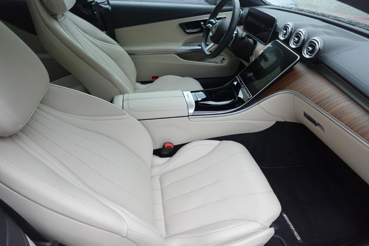 Used 2024 Mercedes-Benz CLE 450 4MATIC Coupe image 9
