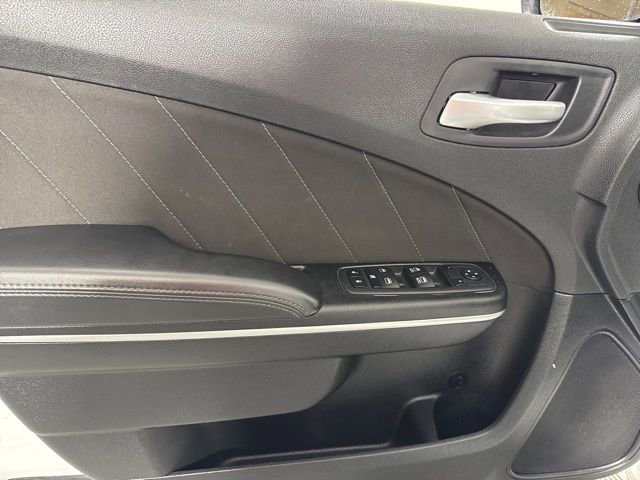 Used 2023 Dodge Charger SXT image 16