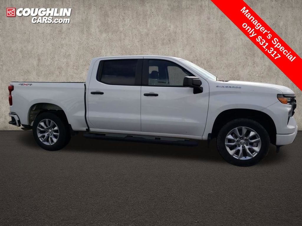 Used 2022 Chevrolet Silverado 1500 Custom AWD/4WD image 6