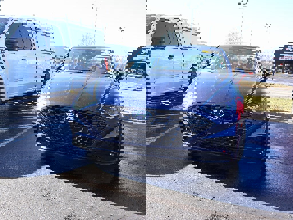 Used 2021 Hyundai Sonata SEL image 2